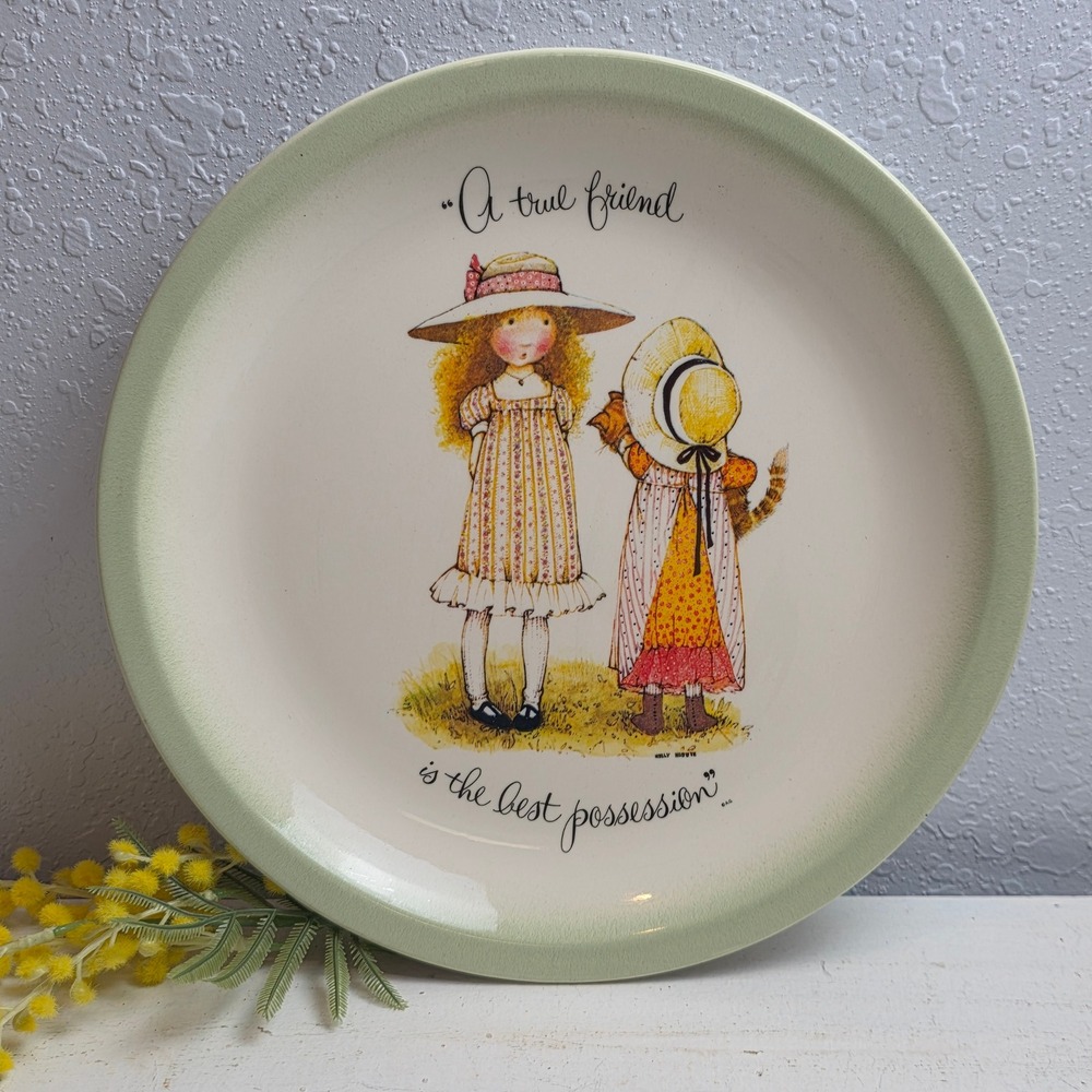 Vintage Holly Hobbie 1972 Collector Plate 'A True Friend Is the Best Possession'